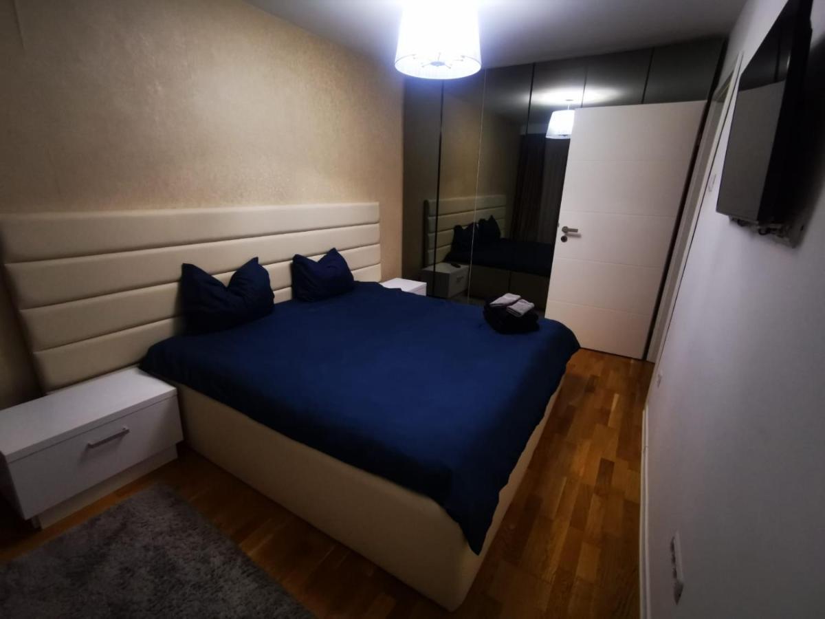Luxury Apartment. 10 Minutes Taxi Ride To Center Timişoara Eksteriør billede